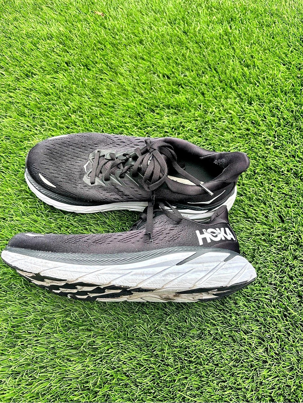 Hoka Clifton 9 Women's Athletic Shoes US 7.5 Black & White